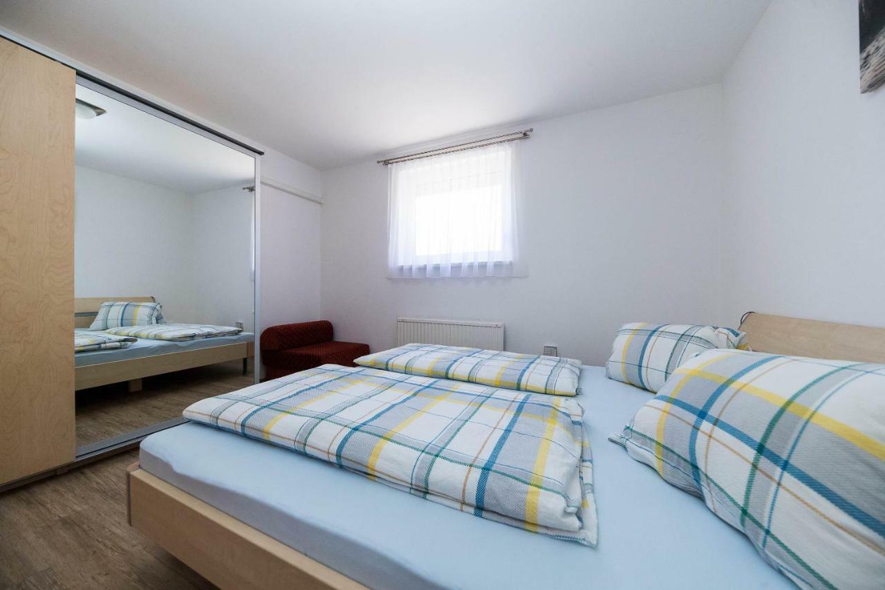 Moderne Souterrainwohnung تْسْغيكفانِتْسا المظهر الخارجي الصورة
