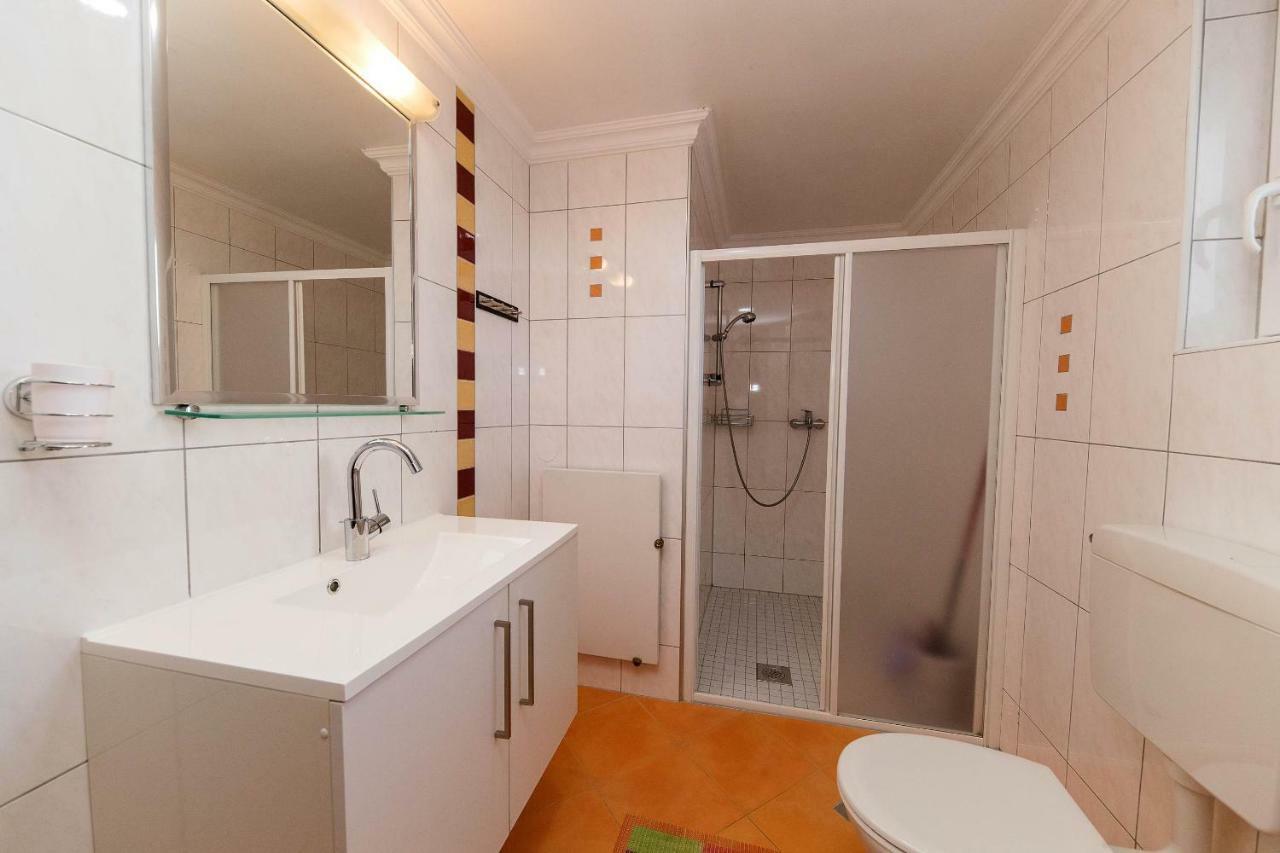Moderne Souterrainwohnung تْسْغيكفانِتْسا المظهر الخارجي الصورة