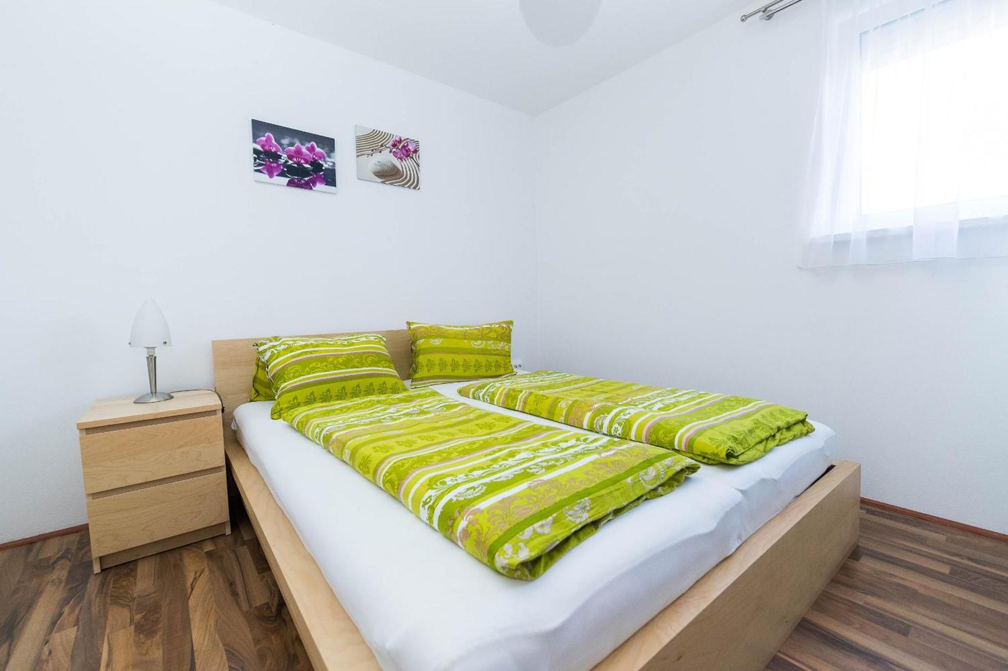 Moderne Souterrainwohnung تْسْغيكفانِتْسا المظهر الخارجي الصورة